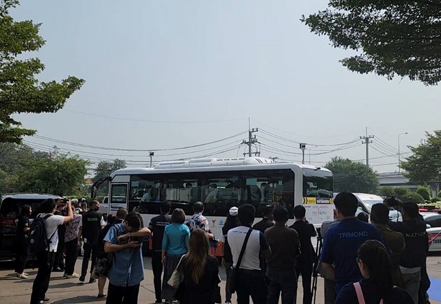タイ初の自動運転EVバス、アユタヤで運行開始！