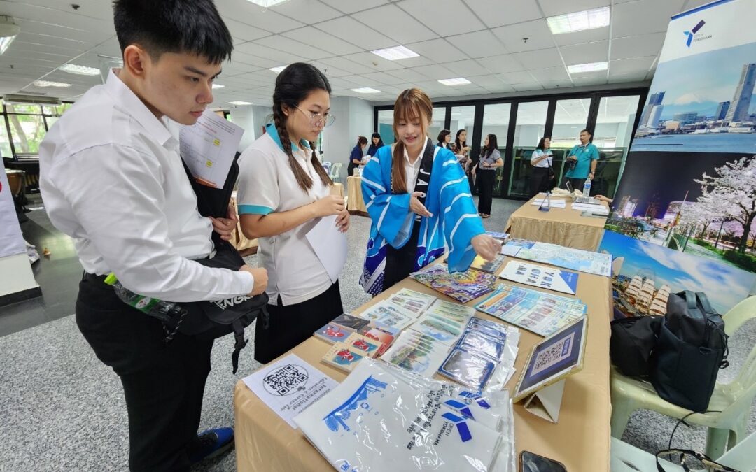 カセサート大学キャリアフェアに出展しました