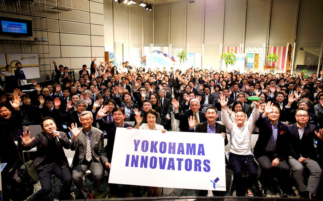 Mayor Hayashi signs “Innovation City Yokohama” declaration